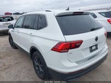 VOLKSWAGEN TIGUAN 2.0T SE/2.0T WOLFSBURG EDITION 3VV2B7AX7RM053331 снимка