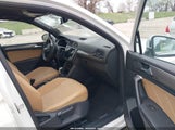 VOLKSWAGEN TIGUAN 2.0T SE/2.0T WOLFSBURG EDITION 3VV2B7AX7RM053331 fotografie