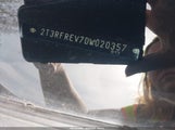 TOYOTA RAV4 XLE 2T3RFREV7DW020357 снимка