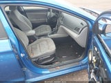 HYUNDAI ELANTRA SE KMHD74LF4HU082464 снимка