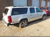 CHEVROLET SUBURBAN 1500 LTZ 1GNFK163X8R196314 fotografie