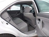 TOYOTA CAMRY LE 4T4BF3EK8BR108365 снимка