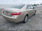 TOYOTA CAMRY LE 4T1BE46K17U080370 снимка