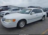 LINCOLN TOWN CAR EXECUTIVE 1LNFM81W8WY663550 photo