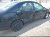 TOYOTA CAMRY LE 4T1BE32K65U051850 снимка