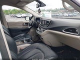 CHRYSLER VOYAGER LXI 2C4RC1DG7MR533776 снимка