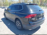 VOLKSWAGEN TIGUAN 2.0T SE/2.0T SEL/2.0T SEL R-LINE/2.0T SEL R-LINE BLACK 3VV2B7AX1KM150482 photo