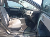 TOYOTA COROLLA LE 5YFBURHE7FP255910 снимка
