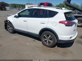 TOYOTA RAV4 XLE 2T3RFREV8JW713319 снимка