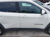 JEEP COMPASS LATITUDE FWD 3C4NJCBB3JT125517 fotografie