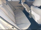 HONDA ACCORD LX 1HGCR2F3XDA120275 снимка