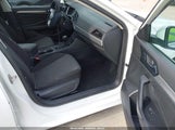 VOLKSWAGEN JETTA 1.4T R-LINE/1.4T S/1.4T SE 3VWC57BU1MM003724 photo