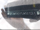 TOYOTA RAV4 XLE 2T3WFREV7JW501241 снимка