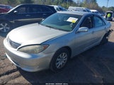 TOYOTA CAMRY LE 4T1BE32KX5U952865 снимка