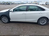 TOYOTA CAMRY LE 4T4BF1FK1GR546137 снимка