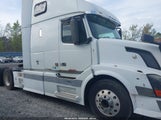 VOLVO VN VNL 4V4NC9GHX5N387202 снимка