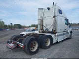 VOLVO VN VNL 4V4NC9GHX5N387202 снимка