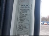 VOLVO VN VNL 4V4NC9GHX5N387202 снимка