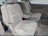 TOYOTA SIENNA LE 5TDJK4CC0AS033641 снимка