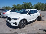 VOLVO XC40 B5 PLUS DARK THEME YV4L12UC2S2451557 снимка
