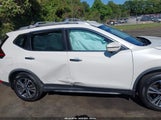 NISSAN ROGUE SV FWD JN8AT2MT4LW007258 fotografie