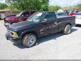 CHEVROLET S-10 LS FLEETSIDE 1GCCS144XVK240839 снимка