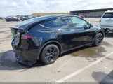 TESLA MODEL Y LONG RANGE DUAL MOTOR ALL-WHEEL DRIVE 7SAYGDEE9RF004902 fotografie