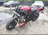 SUZUKI GSX-R600 JS1GN7FA4G2100037 снимка
