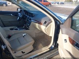 MERCEDES-BENZ C 300 LUXURY 4MATIC/SPORT 4MATIC WDDGF8AB7DA881054 снимка