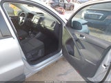 VOLKSWAGEN TIGUAN 2.0T/2.0T S WVGAV7AX5HK044520 снимка