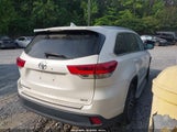 TOYOTA HIGHLANDER XLE 5TDKZRFH1JS540164 снимка
