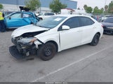 TOYOTA COROLLA LE 5YFBURHEXHP724653 снимка