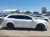 LINCOLN MKT ECOBOOST 2LMHJ5AT6ABJ10752 снимка