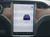 TESLA MODEL X LONG RANGE DUAL MOTOR ALL-WHEEL DRIVE/LONG RANGE PLUS DUAL MOTOR ALL-WHEEL DRIVE 5YJXCDE26LF233958 fotografie