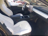 TESLA MODEL Y LONG RANGE DUAL MOTOR ALL-WHEEL DRIVE 7SAYGDEE8SF244254 fotografie