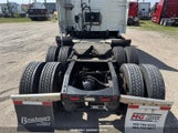VOLVO VNL 4V4NC9EH4HN981954 снимка