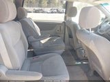TOYOTA SIENNA LE 5TDZA23C84S215246 снимка