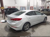 HYUNDAI ELANTRA VALUE EDITION 5NPD84LF2JH305537 снимка