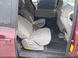 TOYOTA SIENNA LE V6 5TDKK3DC2BS003748 снимка