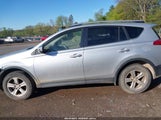 TOYOTA RAV4 XLE JTMRFREV9DD013682 снимка