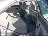TOYOTA CAMRY LE 4T1BE46K07U100351 снимка
