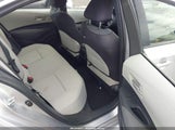 TOYOTA COROLLA LE JTDEPRAE9LJ020777 снимка