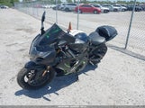 SUZUKI GSX-R1000 JS1GT78A3B2100137 снимка