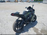 SUZUKI GSX-R1000 JS1GT78A3B2100137 снимка