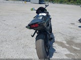 SUZUKI GSX-R1000 JS1GT78A3B2100137 снимка