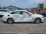 CHEVROLET MALIBU FWD 1FL 1G1ZC5ST8MF042446 fotografie