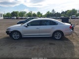 VOLKSWAGEN PASSAT 1.8T S 1VWAT7A39GC014305 fotografie