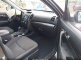 KIA SORENTO LX 5XYKT4A16BG102852 снимка