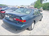 TOYOTA CAMRY LE 4T1BG22K2VU778245 fotografie