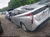 TOYOTA PRIUS FOUR JTDKARFU6J3057288 снимка
